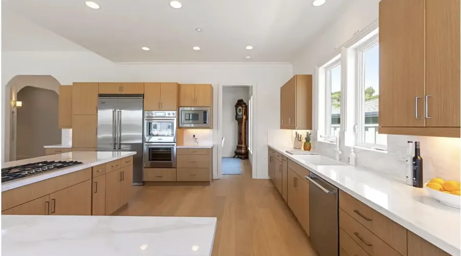 220 Jamaica Street, Tiburon, California, United States, 4 Bedrooms Bedrooms, ,3 BathroomsBathrooms,Residential,For Sale,1919083